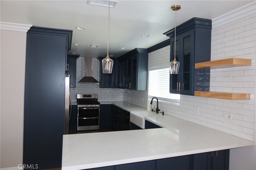 759 W 18th