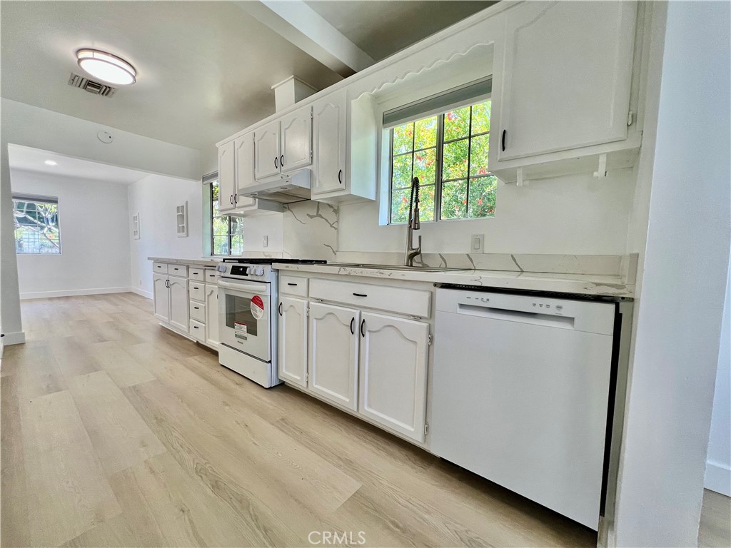 Properties 1 12987 Correnti Street
