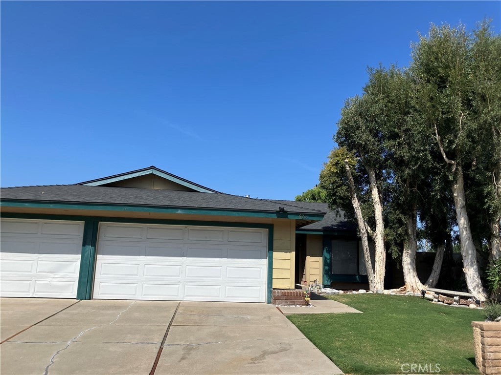 Photo of 690 N Ranchroad DR, Orange, CA 92869 (MLS # OC26191502)