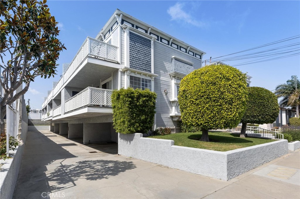 1421 12th Street 1