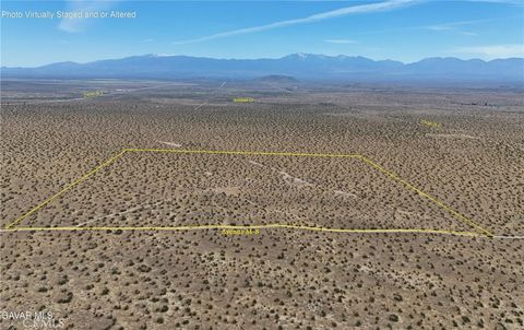 Photo of 232 Avenue M, Lancaster, CA 93535 (MLS # IV26065749)