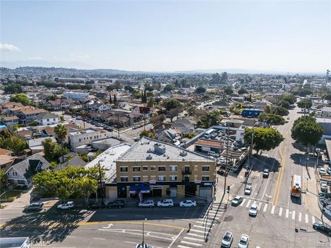 Photo of 760 S Boyle Ave #B, Los Angeles, CA 90023 (MLS # DW26037105)