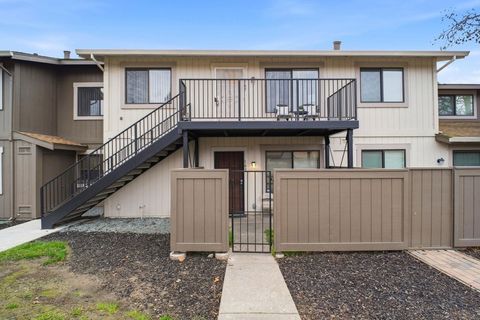 Photo of 165 Aurora Plz, Union City, CA 94587 (MLS # 41121801)