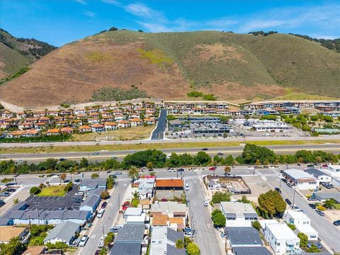 Tiny photo for 900 Shell Beach Rd, Pismo Beach, CA 93449 (MLS # PI26082469)