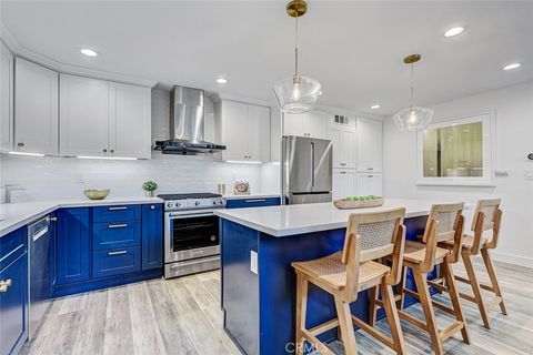 Tiny photo for 984 Granville Ave, Los Angeles, CA 90049 (MLS # SB26158670)