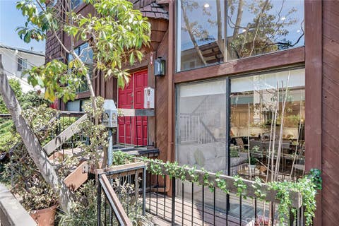 Tiny photo for 984 Granville Ave, Los Angeles, CA 90049 (MLS # SB26158670)