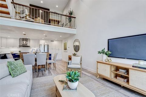 Tiny photo for 984 Granville Ave, Los Angeles, CA 90049 (MLS # SB26158670)