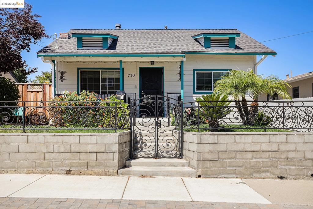 Beautifully updated 3 bed 2 bath, modern finishes with old world charm. Iron gate entry and large front porch. Fresh interior paint, remodeled baths and updated windows. Kitchen has been updated with new appliances and lighting. Indoor laundry with extra storage space. Rear yard is a private garden with storage shed. Oversized 1 car garage. Walking distance to water front shops and restaurants. OPEN HOUSE Sat Aug 9th from 12-2PM.
