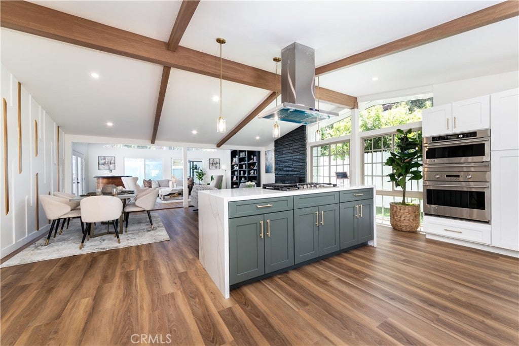 Photo of 22838 Epsilon Street, Woodland Hills, CA 91364 (MLS # SR26144743)