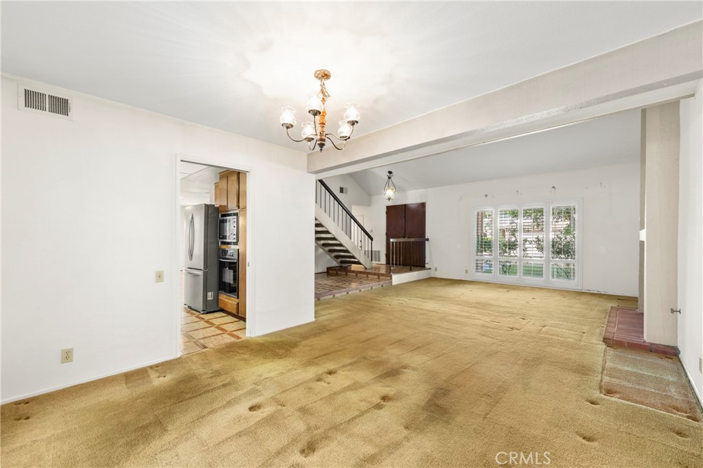 846 Mooncrest Circle