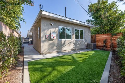 Photo of 522 N Maplewood Street, Orange, CA 92867 (MLS # PW26064616)