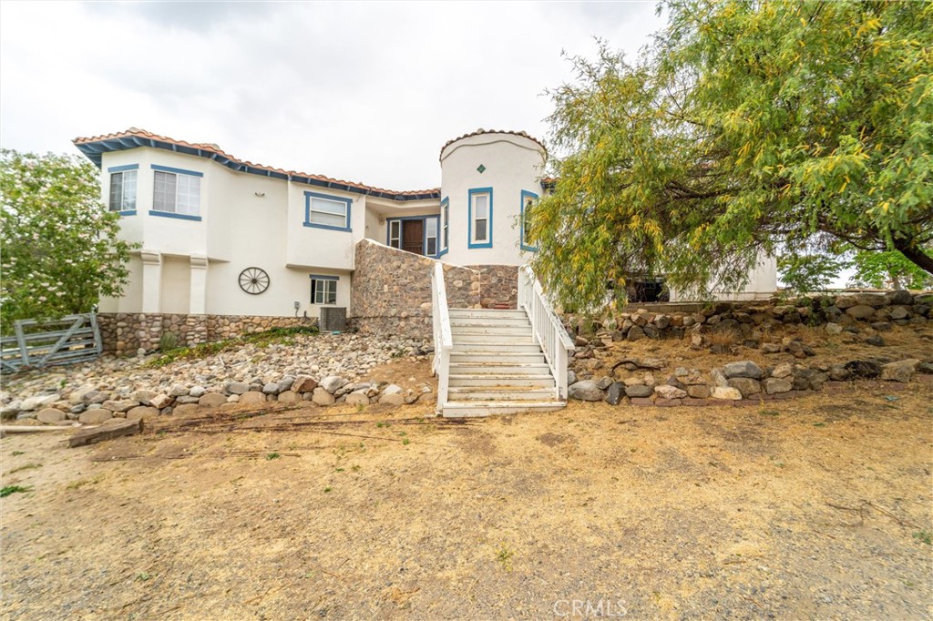 49185 Tomahawk Court