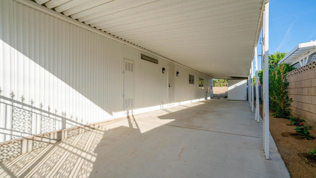 Tri Palm Estates - Residential