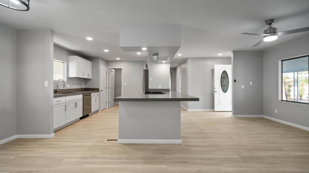 Tri Palm Estates - Residential