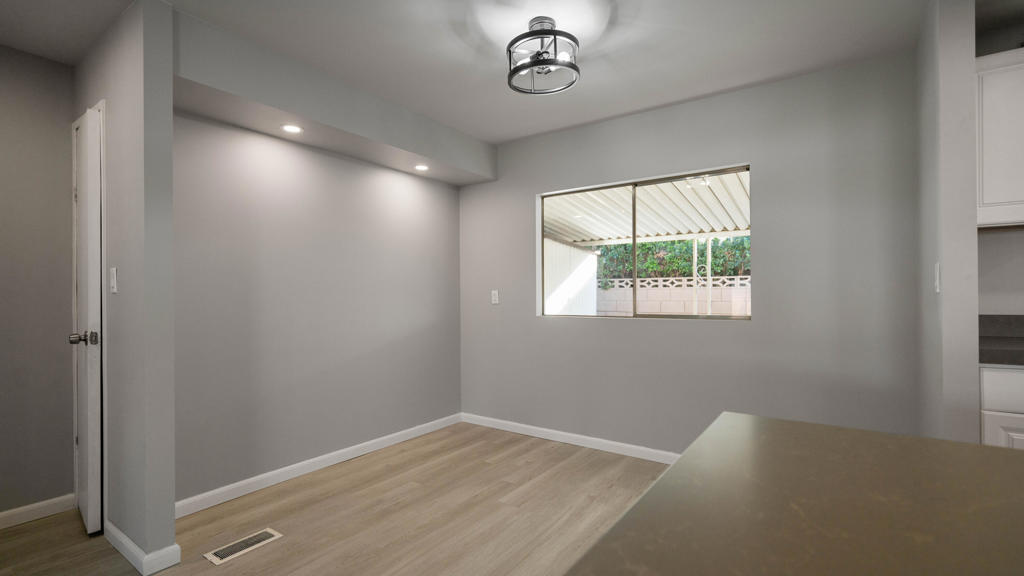 Tri Palm Estates - Residential