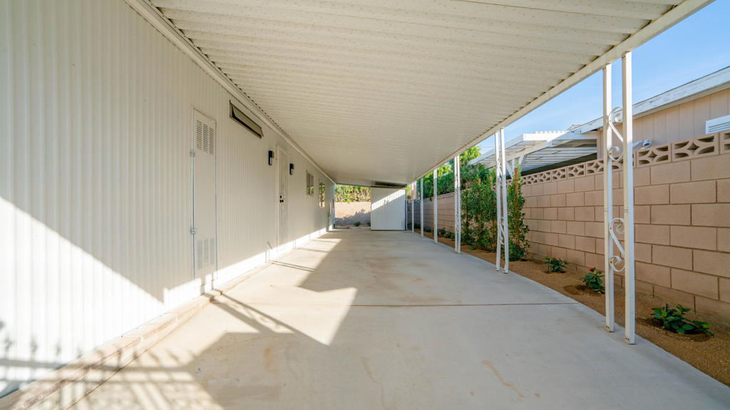 Tri Palm Estates - Residential