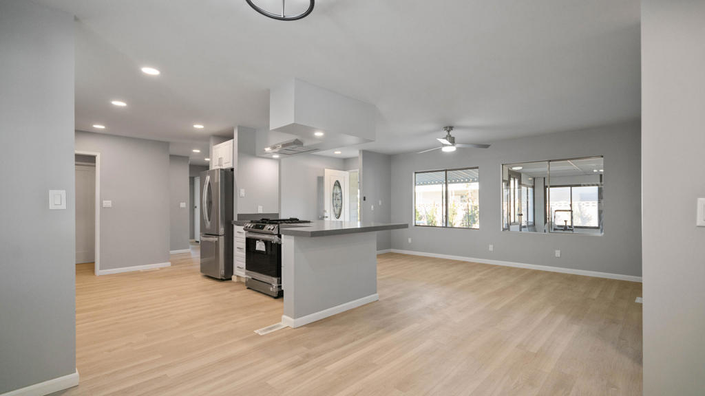 Tri Palm Estates - Residential