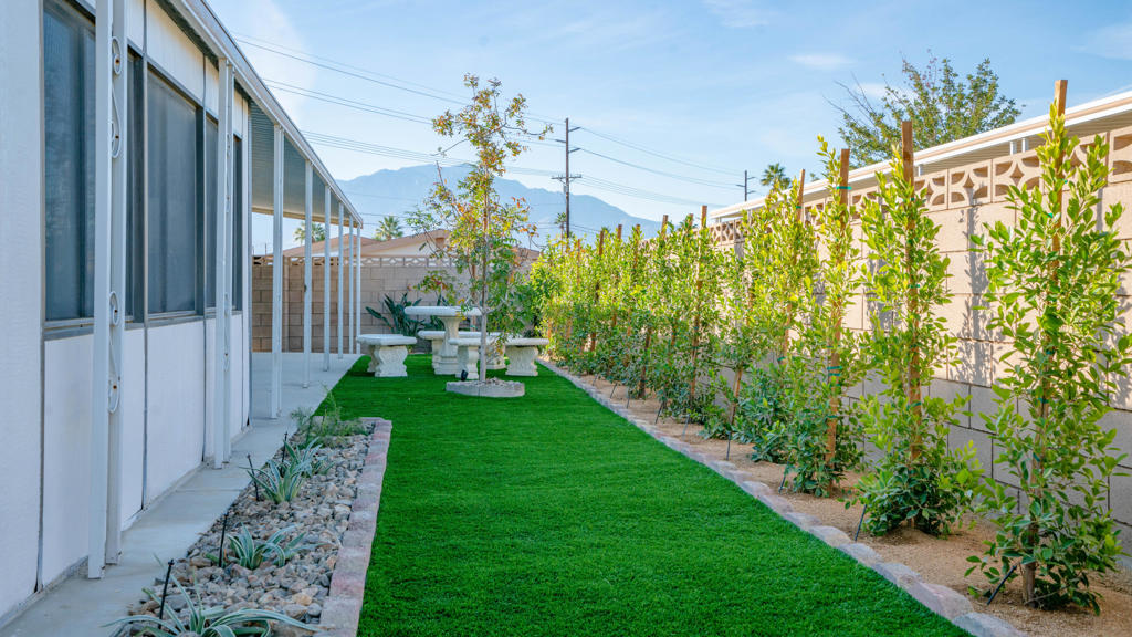 Tri Palm Estates - Residential