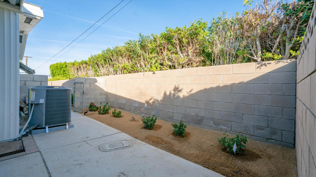 Tri Palm Estates - Residential