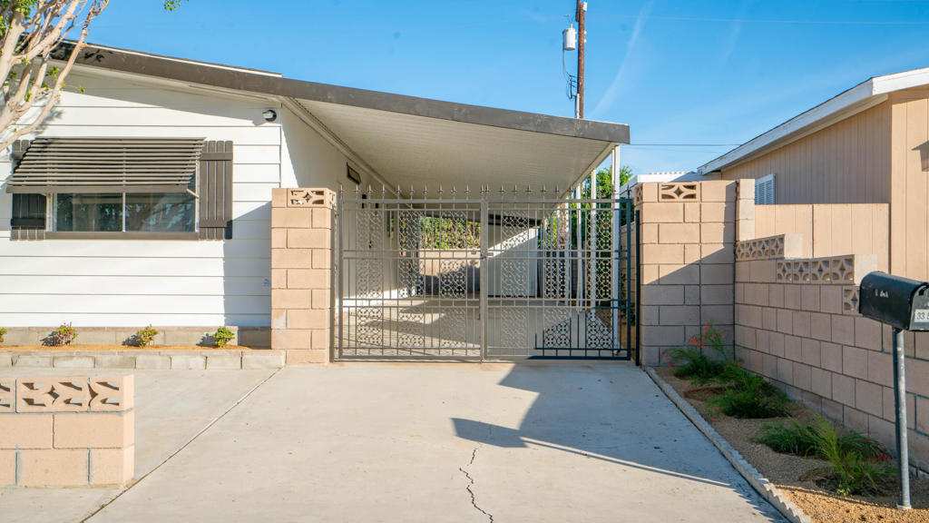 Tri Palm Estates - Residential