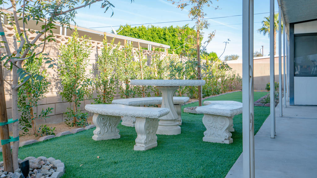 Tri Palm Estates - Residential