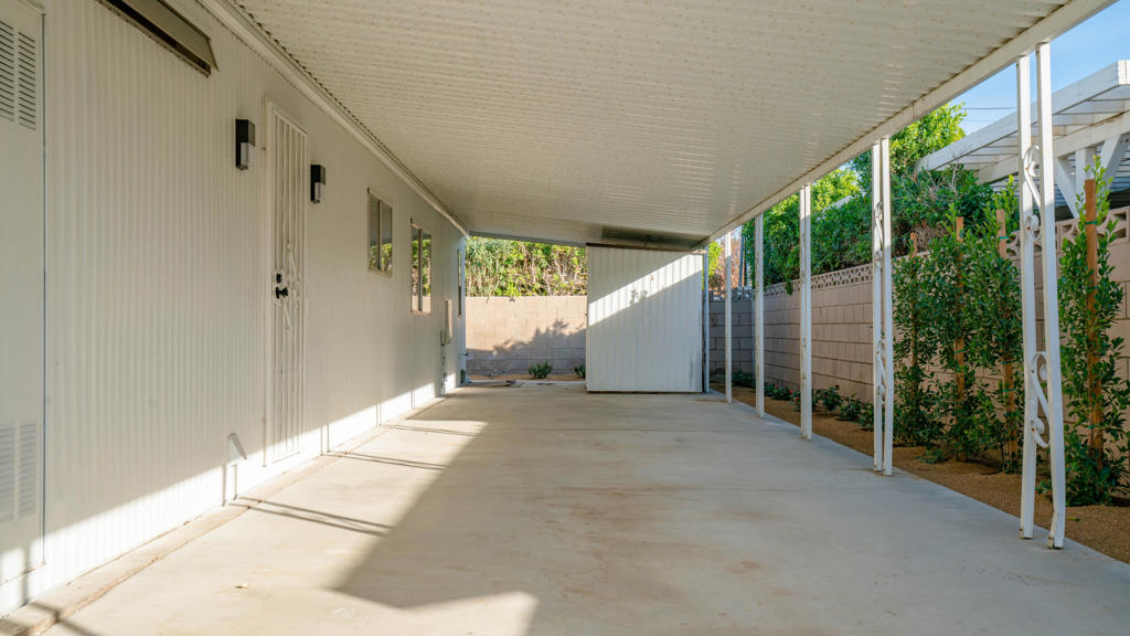 Tri Palm Estates - Residential