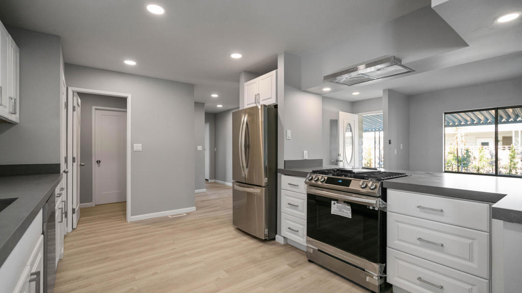 Tri Palm Estates - Residential