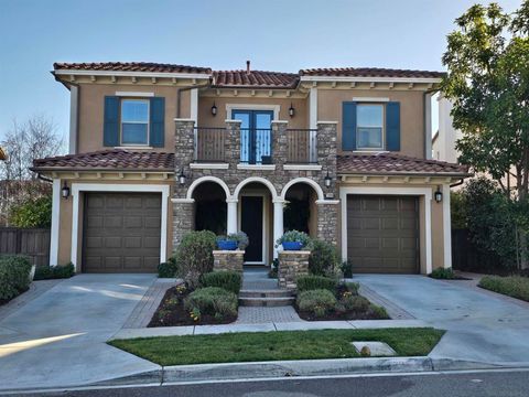 Photo of 7096 Sitio Frontera, Carlsbad, CA 92009 (MLS # 260002477SD)