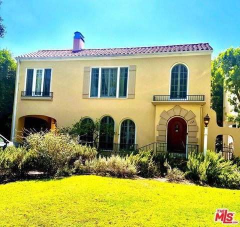 Photo of 153 N Irving Boulevard, Los Angeles, CA 90004 (MLS # 26838129)