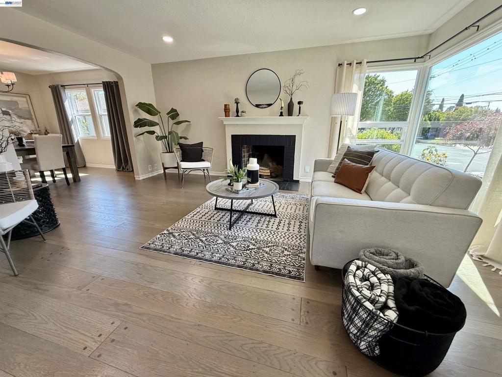 291 Lorraine Blvd