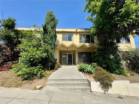 Photo of 143 S Avenue 54 Ave #5, Los Angeles, CA 90042 (MLS # WS26100158)