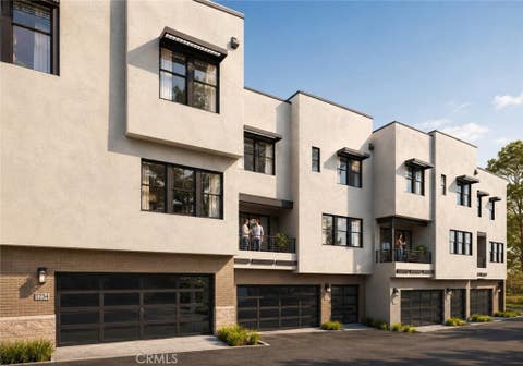 Photo of 12826 Philadelphia St ST #2, Whittier, CA 90601 (MLS # OC26172847)