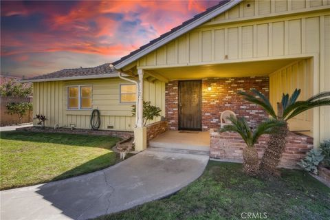 Photo of 9132 Hazard Ave, Westminster, CA 92683 (MLS # DW25233060)