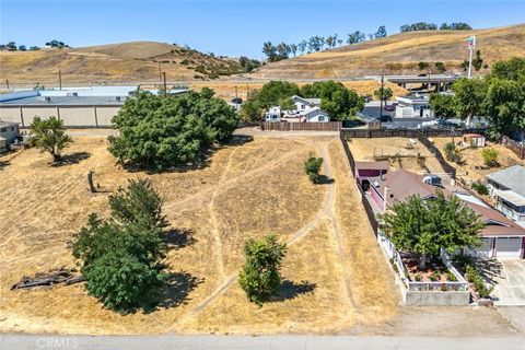 Tiny photo for 965 L Street St, San Miguel, CA 93451 (MLS # SC25200639)