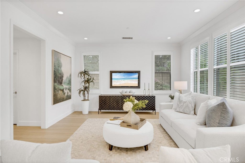 182 Frontier, Irvine CA 92620 - Photo 7