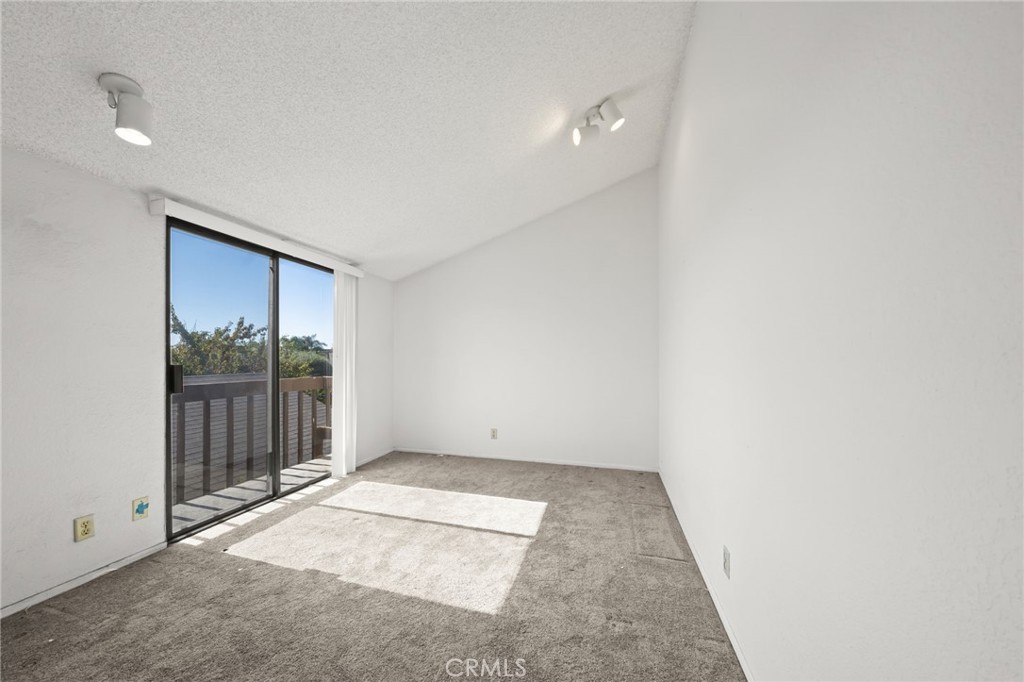 The Hill (TH) - Residential