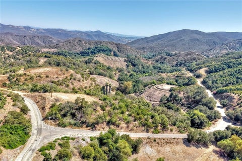 Photo of 1 Calle Cresta, Temecula, CA 92590 (MLS # SW26186217)