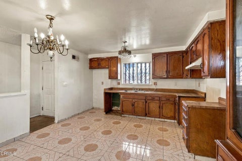 Tiny photo for 1819 La Puerta Avenue, Oxnard, CA 93030 (MLS # V1-38996)