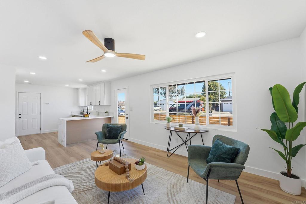 702 4 Oaklawn Avenue