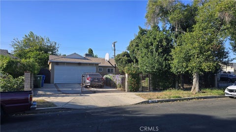 Photo of 7865 Jamieson AVE, Reseda, CA 91335 (MLS # SR26222355)