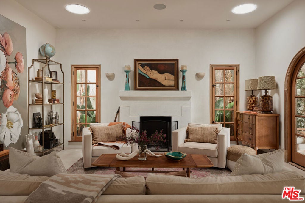 918 N La Jolla Avenue