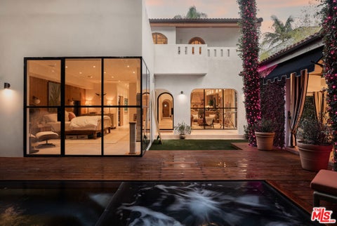 Photo of 918 N La Jolla Avenue, West Hollywood, CA 90046 (MLS # 26985165)