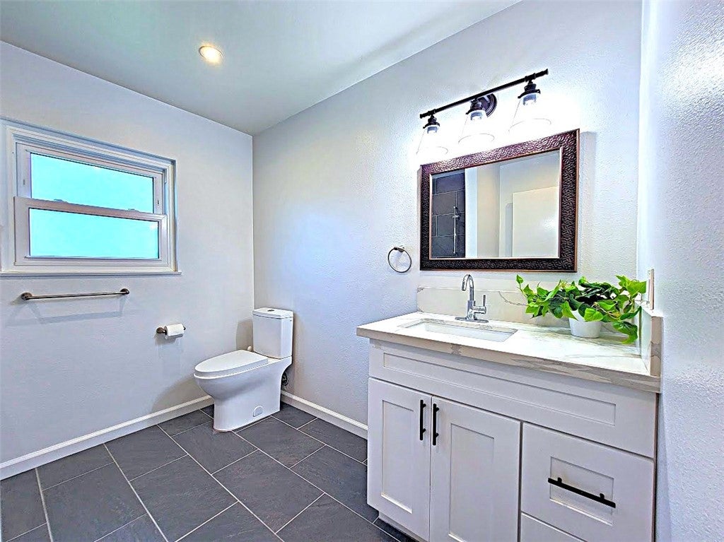 28212 VIA CERNUDA, Mission Viejo CA 92692 - Photo 42