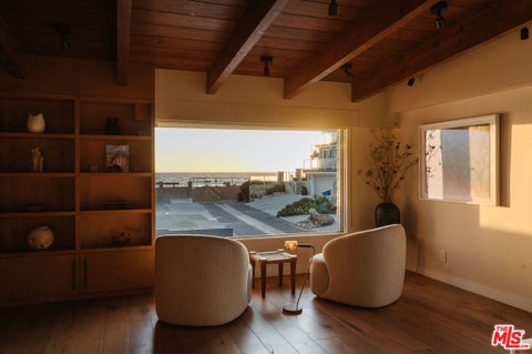 Tiny photo for 1424 Nathan Lane, Ventura, CA 93001 (MLS # 26900917)