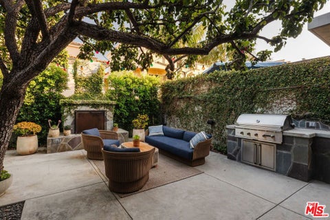 Tiny photo for 1424 Nathan Lane, Ventura, CA 93001 (MLS # 26900917)