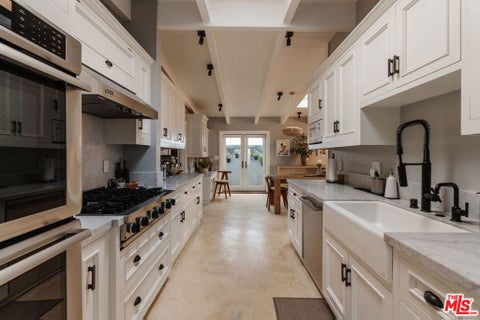 Tiny photo for 1424 Nathan Lane, Ventura, CA 93001 (MLS # 26900917)
