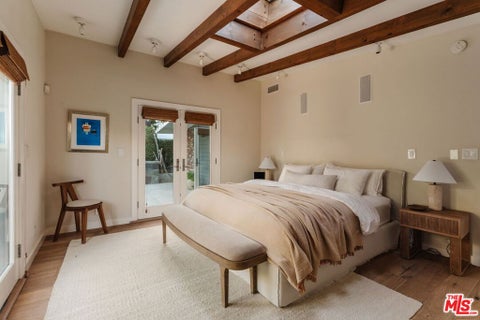 Tiny photo for 1424 Nathan Lane, Ventura, CA 93001 (MLS # 26900917)