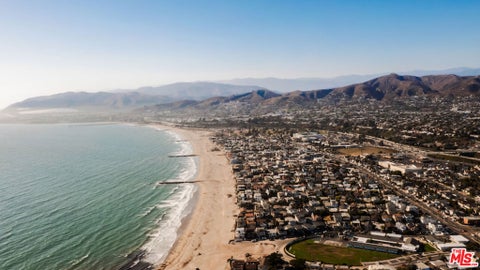 Tiny photo for 1424 Nathan Lane, Ventura, CA 93001 (MLS # 26900917)