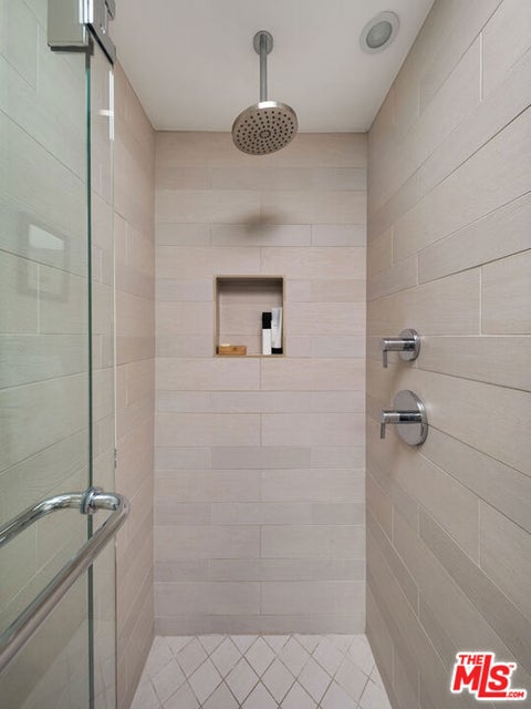 Tiny photo for 1424 Nathan Lane, Ventura, CA 93001 (MLS # 26900917)