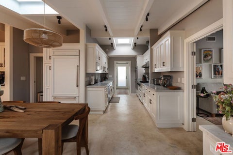 Tiny photo for 1424 Nathan Lane, Ventura, CA 93001 (MLS # 26900917)